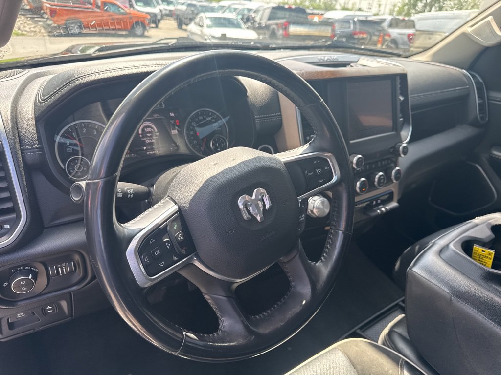 Used 2022 RAM 1500 Laramie AWD/4WD image 18