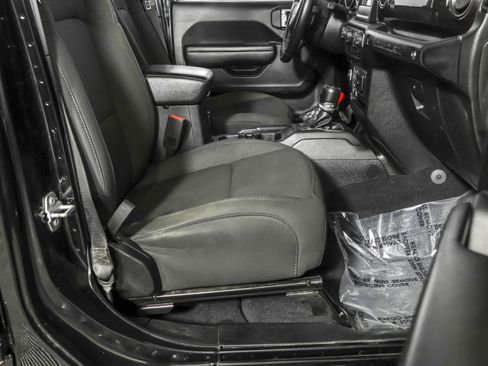 Used 2021 Jeep Wrangler Unlimited Sport image 46