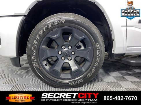 Used 2025 RAM 1500 Big Horn AWD/4WD image 9
