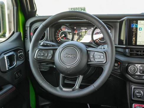 New 2026 Jeep Wrangler Unlimited Rubicon AWD/4WD image 17