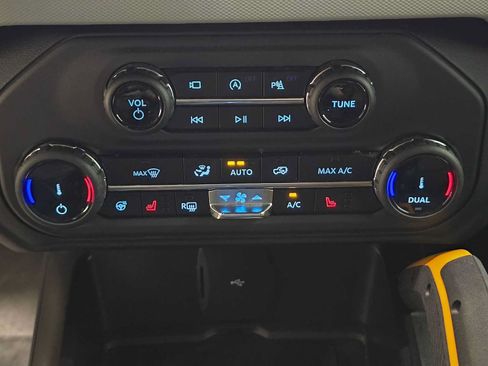 Used 2022 Ford Bronco Badlands AWD/4WD image 28