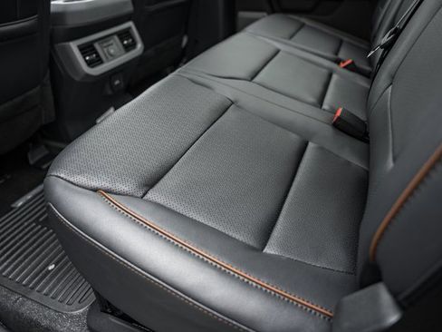 New 2026 Ford F350 Lariat w/ FX4 Off-Road Package image 37