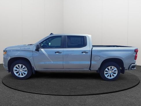 New 2026 Chevrolet Silverado 1500 Custom RWD image 2