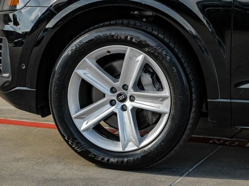 Used 2021 Audi Q8 Premium w/ Convenience Package image 51