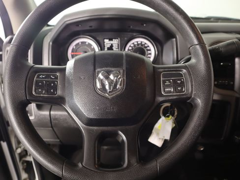 Used 2018 RAM 2500 Tradesman w/ Chrome Appearance Group image 3