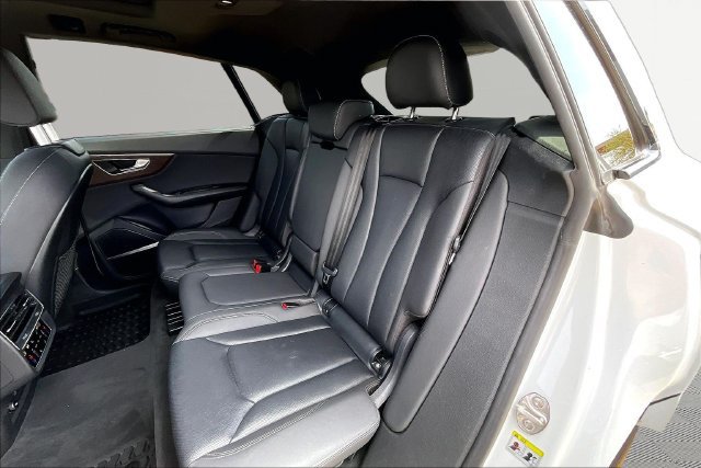 Used 2021 Audi Q8 Prestige AWD/4WD image 27