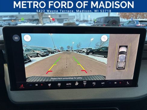 Used 2025 Ford Maverick Lariat w/ 4K Tow Package image 27