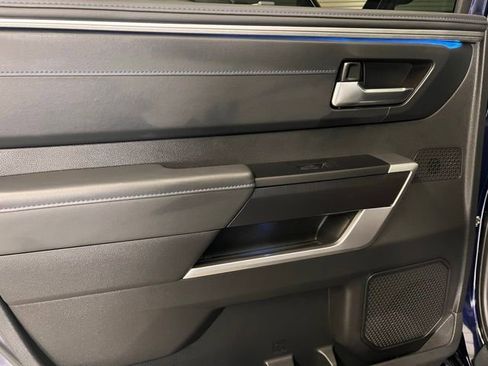 Used 2023 Toyota Tundra Platinum image 17