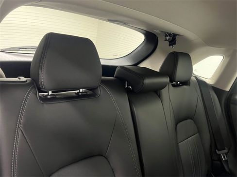 Used 2025 Honda HR-V EX-L image 13