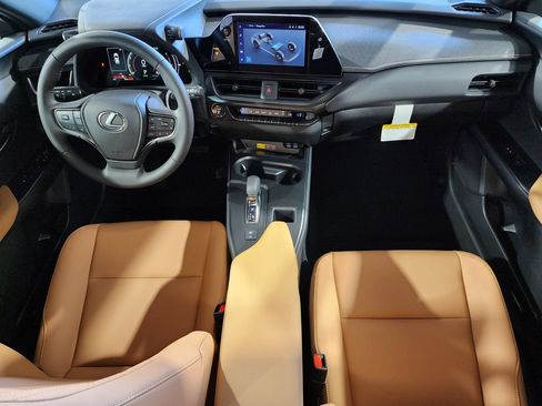 New 2026 Lexus UX 300h FWD image 30