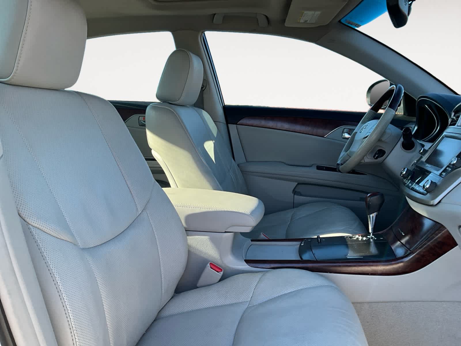 Used 2011 Toyota Avalon Limited FWD image 15