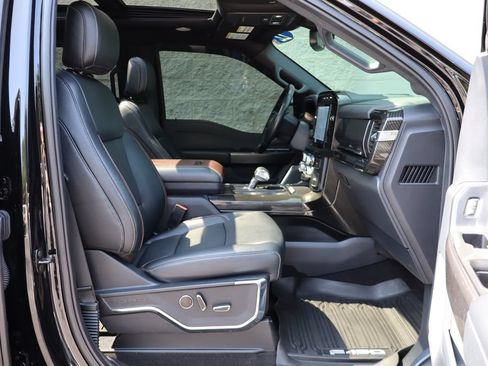 Used 2022 Ford F150 Lariat w/ Equipment Group 502A High AWD/4WD image 40