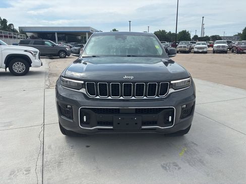Used 2022 Jeep Grand Cherokee Overland AWD/4WD image 10