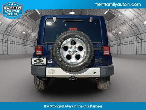 Used 2013 Jeep Wrangler Unlimited Sahara w/ Dual Top Group image 9