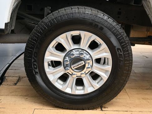 Used 2022 Ford F250 XLT AWD/4WD image 10