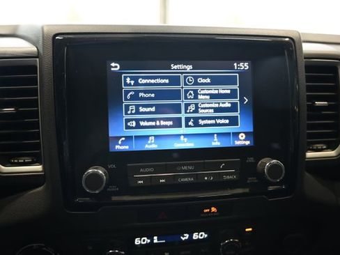 Used 2023 Nissan Frontier SV w/ SV Premium Package image 16