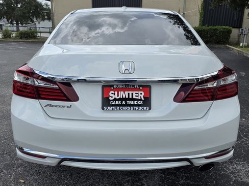 Used 2017 Honda Accord EX-L image 4