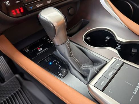 Used 2022 Lexus RX 350 FWD w/ Premium Package image 23