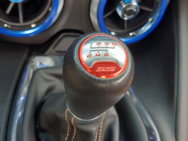 Used 2019 Chevrolet Camaro SS RWD image 24