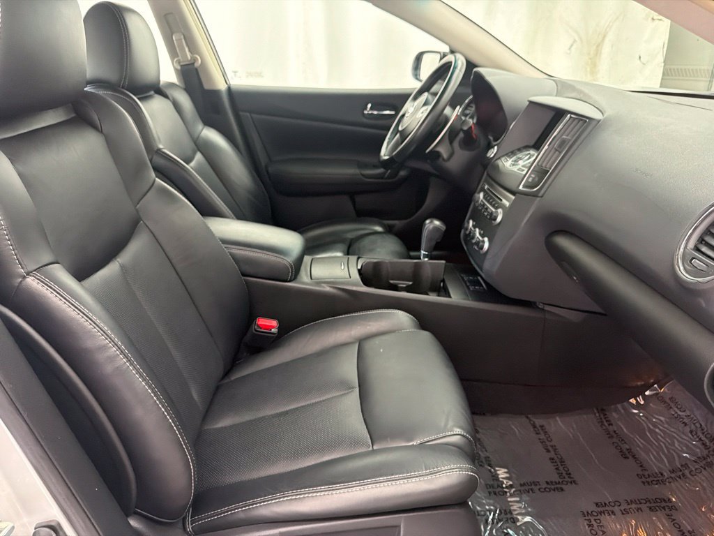 Used 2011 Nissan Maxima 3.5 SV w/ Sport Pkg FWD image 28