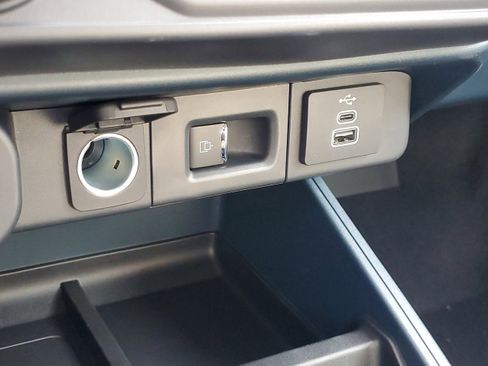 New 2026 Ford Maverick Lariat image 40