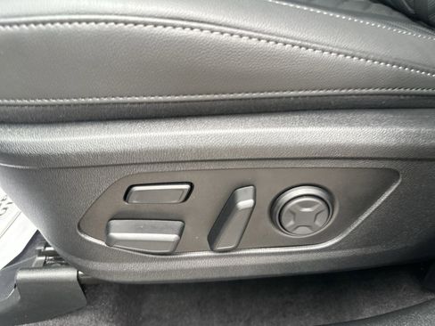 Used 2025 Kia Sorento SX Prestige AWD/4WD image 14