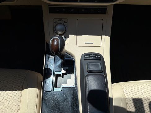 Used 2015 Lexus ES 350 w/ Luxury Package FWD image 21