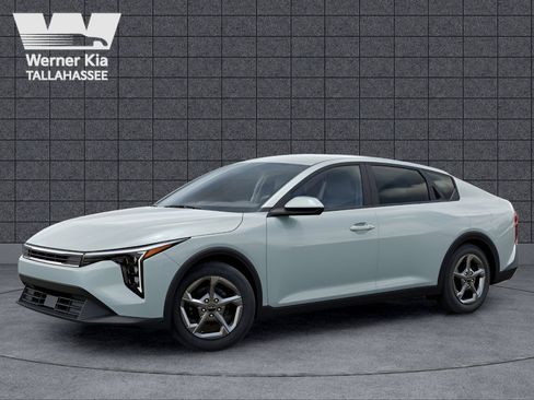 New 2026 Kia K4 LXS image 3