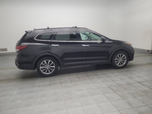 Used 2018 Hyundai Santa Fe SE FWD image 10