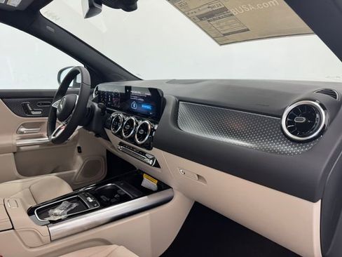 New 2026 Mercedes-Benz GLA 250 GLA 250 image 36