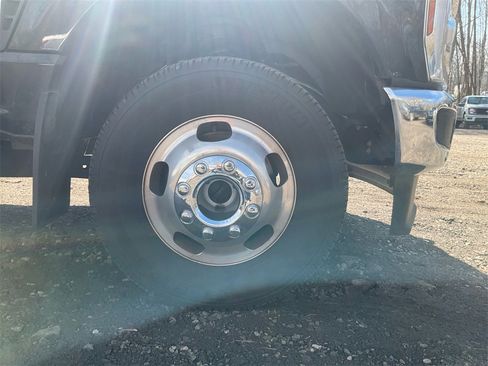 Used 2024 Ford F350 Lariat w/ Lariat Ultimate Package image 10