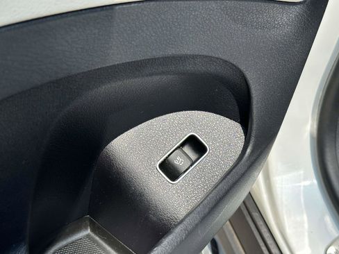 Used 2021 Mercedes-Benz GLS 580 4MATIC w/ Exclusive Trim Package image 13