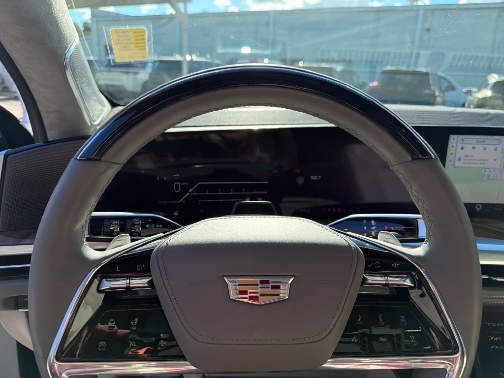 Used 2025 Cadillac Escalade ESV Sport Platinum w/ LPO, Floor Liner Package AWD/4WD image 21