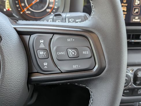 New 2026 Jeep Wrangler Unlimited Rubicon AWD/4WD image 26