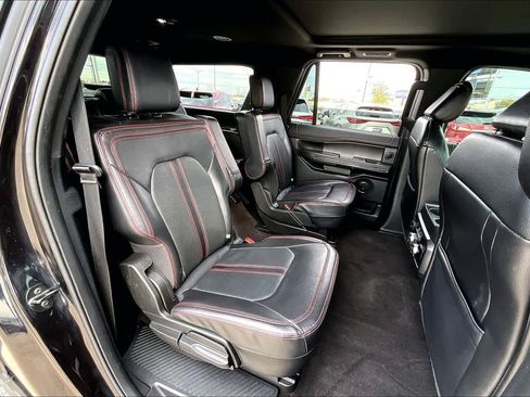 Used 2021 Ford Expedition Max Limited image 19