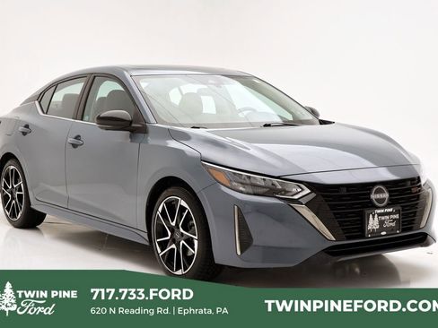 Used 2024 Nissan Sentra SR w/ SR Premium Package image 1