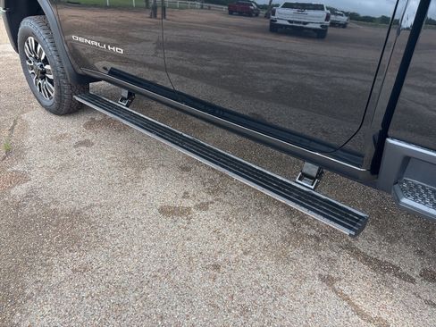 New 2026 GMC Sierra 2500 Denali Ultimate image 10