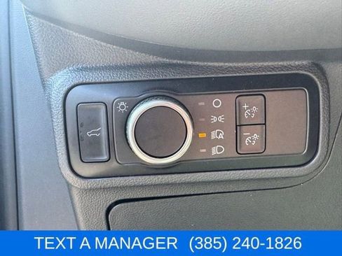 Used 2025 Ford Explorer Active image 24