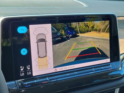 New 2026 Volkswagen Atlas SE image 20