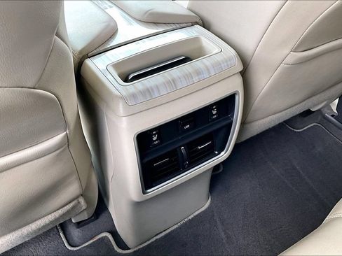 Used 2018 Nissan Murano SL w/ Cargo Package FWD image 34