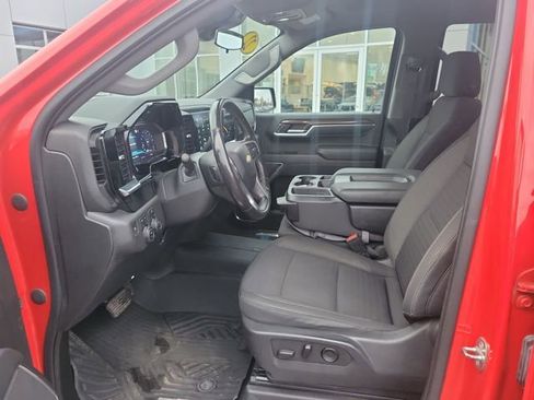 Used 2022 Chevrolet Silverado 1500 LT image 11