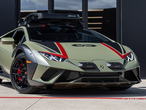 Used 2024 Lamborghini Huracan Sterrato AWD/4WD image 5
