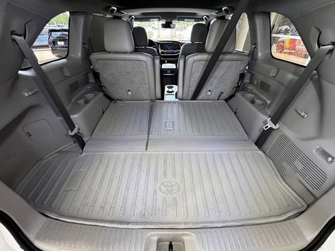 Used 2018 Toyota Highlander XLE FWD image 62