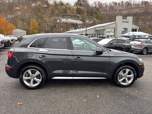 Used 2020 Audi Q5 2.0T Premium Plus w/ Premium Plus Package image 2