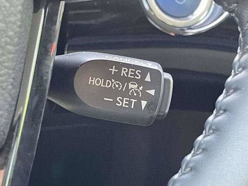 Used 2019 Toyota Prius XLE w/ Advanced Technology Package AWD/4WD image 29