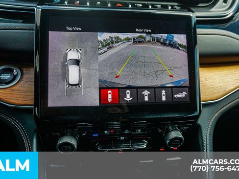 Used 2022 Jeep Grand Cherokee Summit AWD/4WD image 39