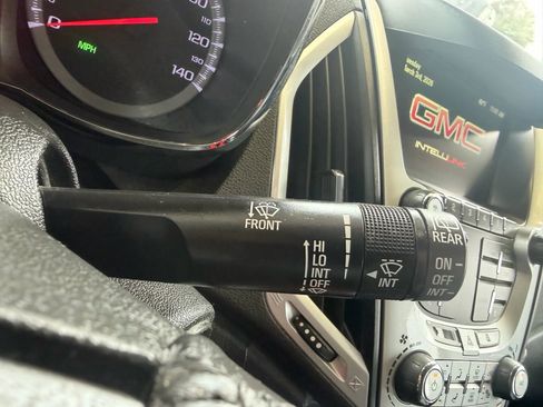 Used 2014 GMC Terrain SLT w/ Safety Package image 13