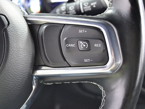 Used 2023 Jeep Wrangler Unlimited Sahara w/ Cold Weather Group AWD/4WD image 23