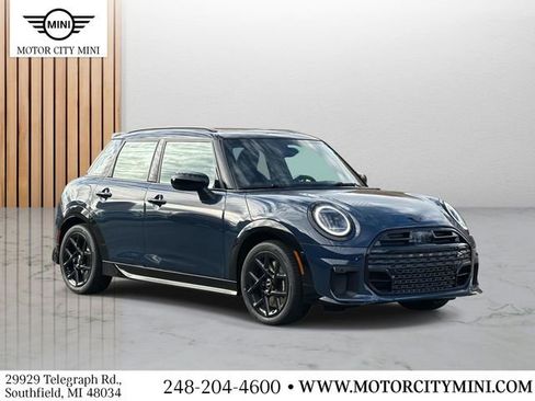 New 2026 MINI Cooper S image 1