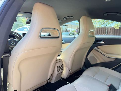 Used 2017 Mercedes-Benz CLA 250 image 15